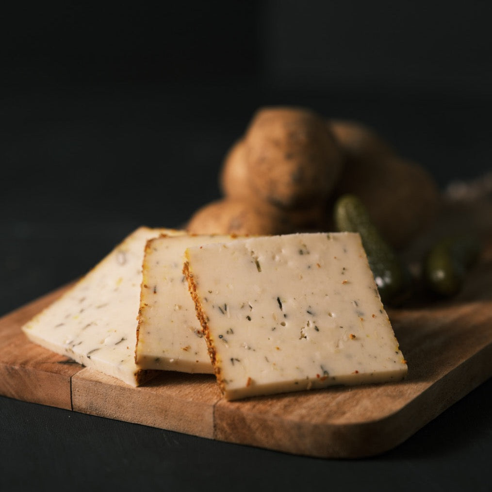 RACELTTEKÄSE MIT CURRY